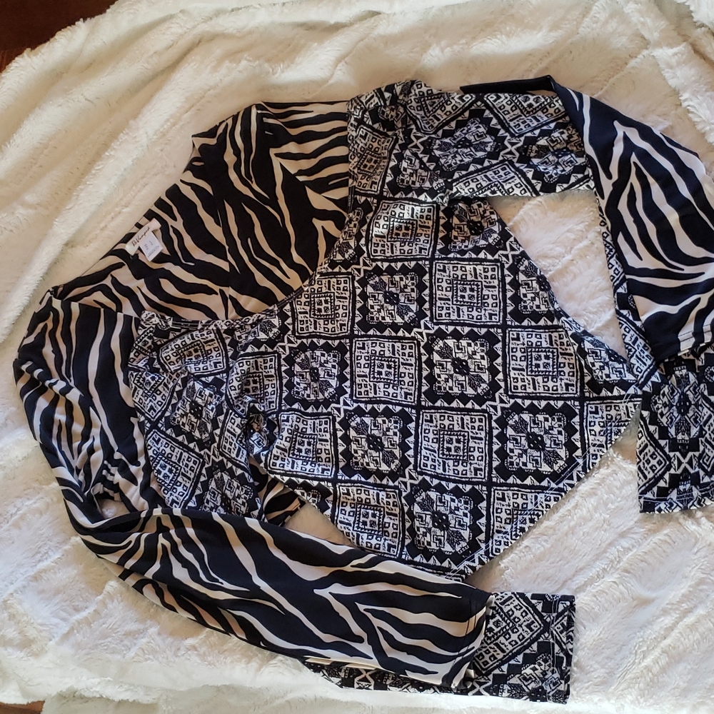 2 long sleeve crop tops